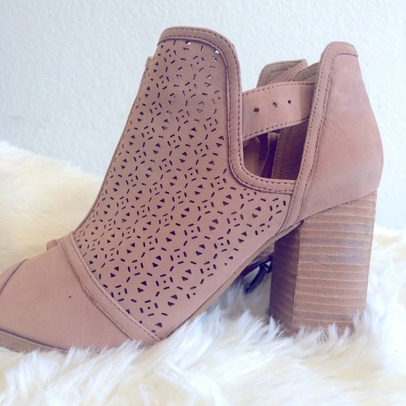 Tommy Hilfiger Open Toe Shoes Size 8 - Picture 4 of 5